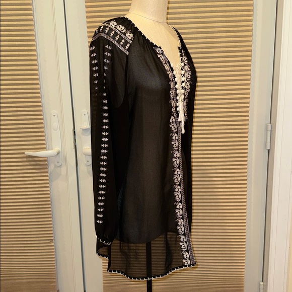 BCBGMAXAZARIA Embroidered Lace Up Neck Tunic Top - Picture 4 of 8